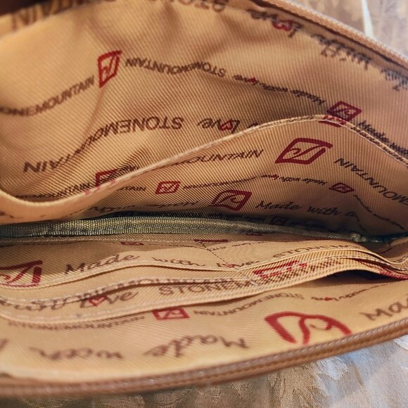 Stone Mountain Cornwall Bonded Pebble Leather Wristlet, New Without Tags - Picture 4 of 6